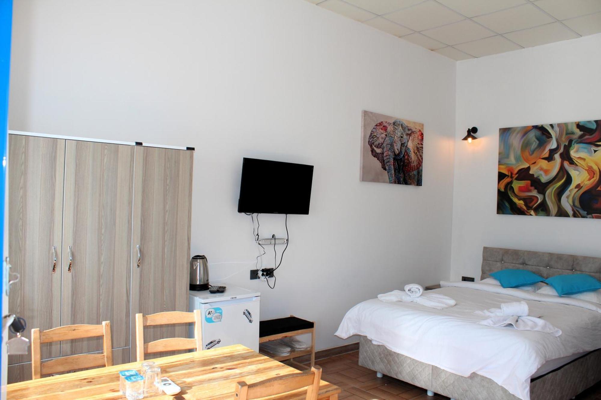 Mavi Pansiyon & Restaurant Дідім Номер фото